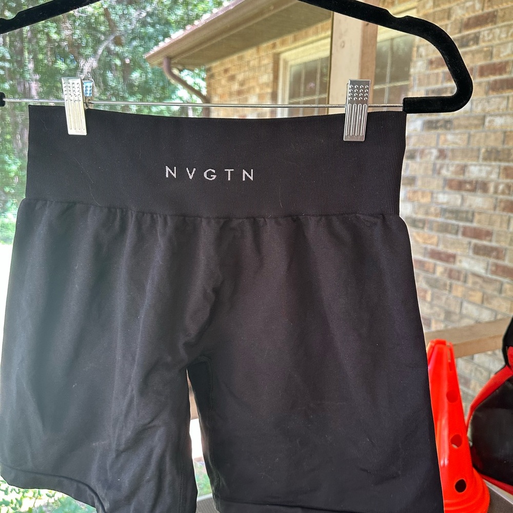NVGTN Women's Classic Black Bike Shorts